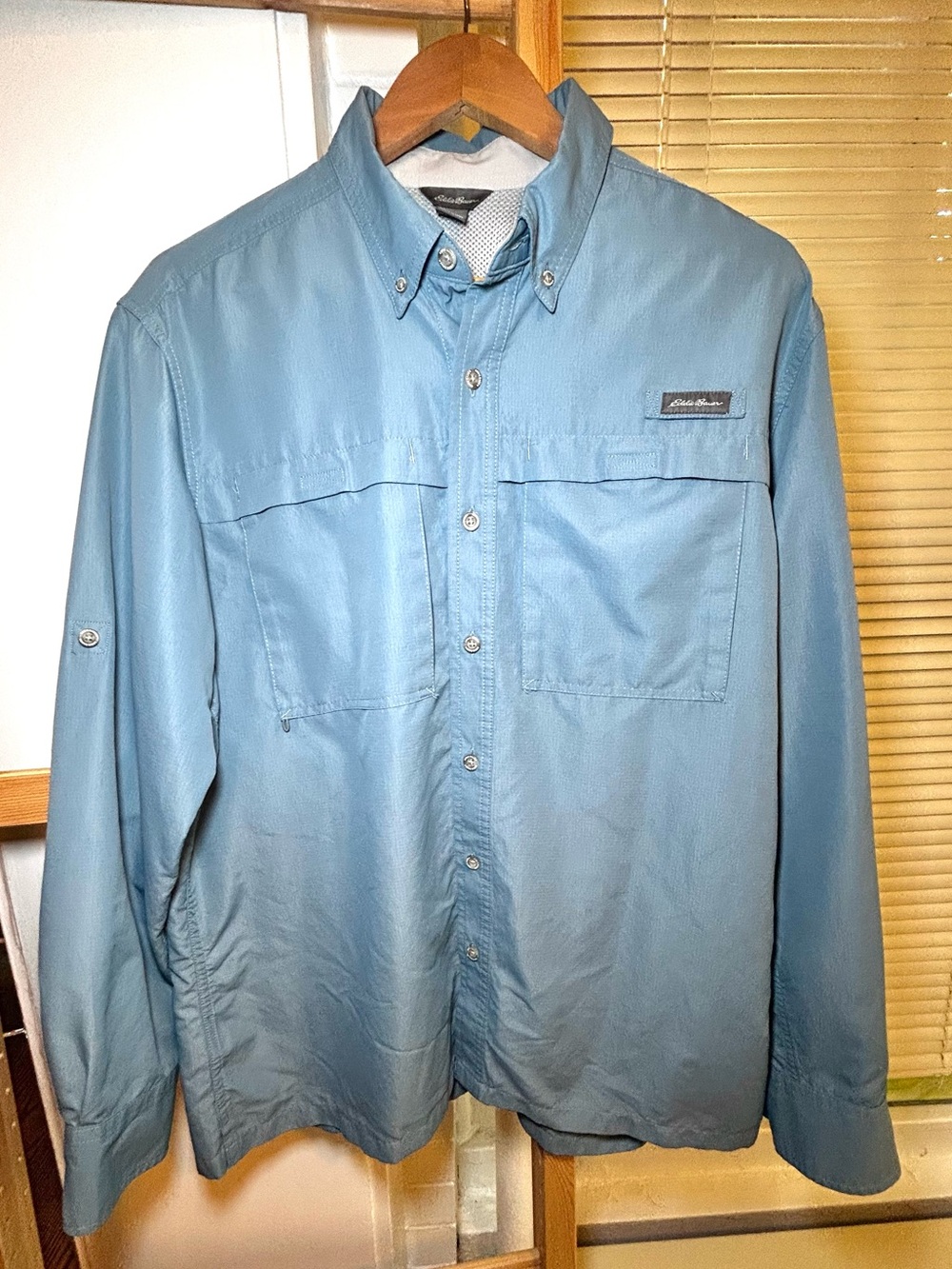 Eddie Bauer Men's Long-Sleeve Ripstop Guide Shirt in Chambray Blue size Large